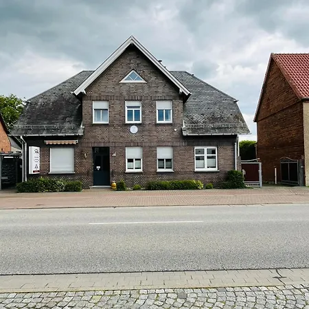 Lange Apartment *